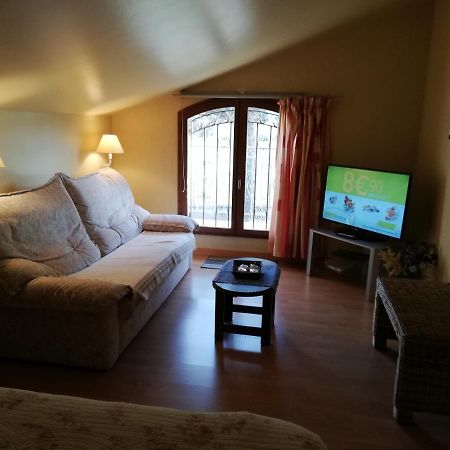 La Planquette Panzió Castelnou Kültér fotó