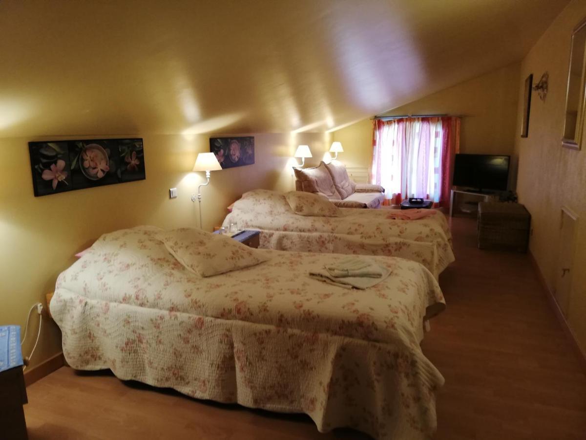 La Planquette Panzió Castelnou Kültér fotó