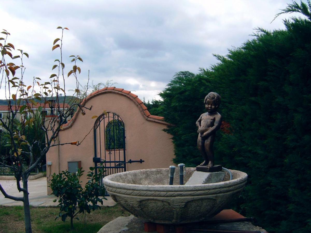 La Planquette Panzió Castelnou Kültér fotó
